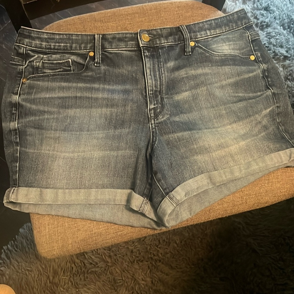 Mossimo Jean shorts size 16